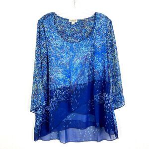 One World Tiered Top Size M Blue Abstract 3/4 Bell Sleeve Blue Studs Fairy Flowy